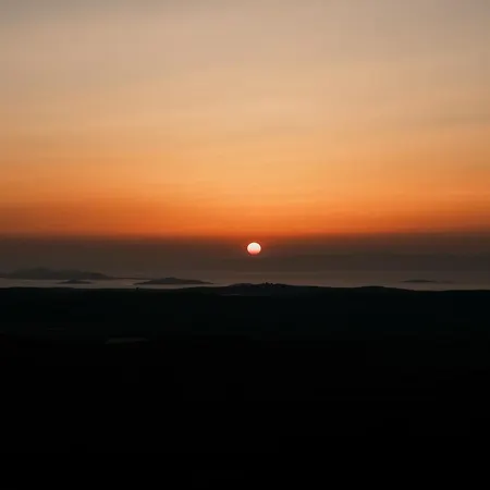 Marlo 12 Adult Only * Ayvalı