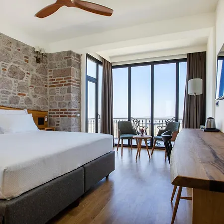 Marlo 12 Adult Only * Ayvalı