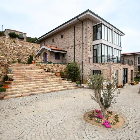 Marlo 12 Adult Only Ayvalı